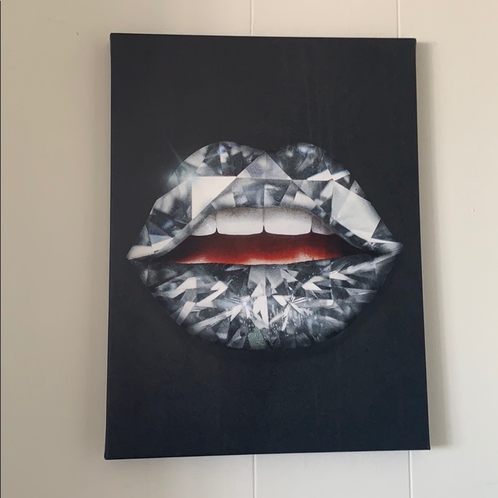 Ikonick Diamond Lips Canvas (still in box)